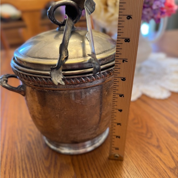 Vintage Silverplate Ice Bucket w/ Glass Liner & Tongs • Mid Century Barware - Picture 10 of 10